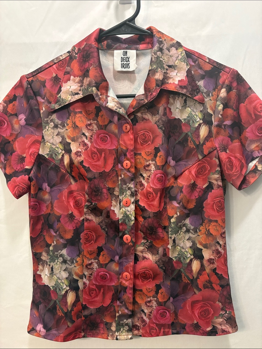 Un Deux Trois Red Floral Short-Sleeve Button-Down Shirt